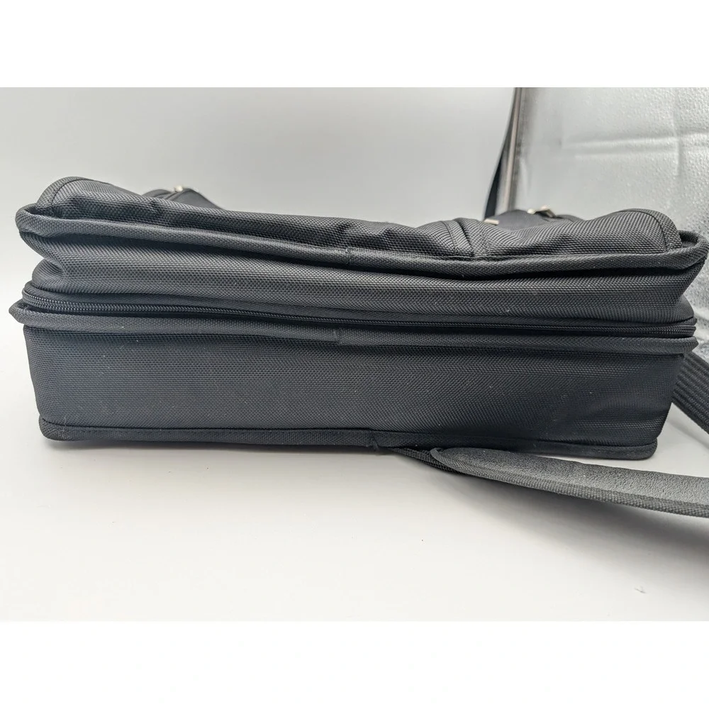 Tumi Black Ballistic Nylon Expandable Laptop Briefcase Messenger Bag 26141D4